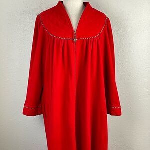 Pre-Owed Vanity Fair Womens Red Royal 👸 Robe Size L
